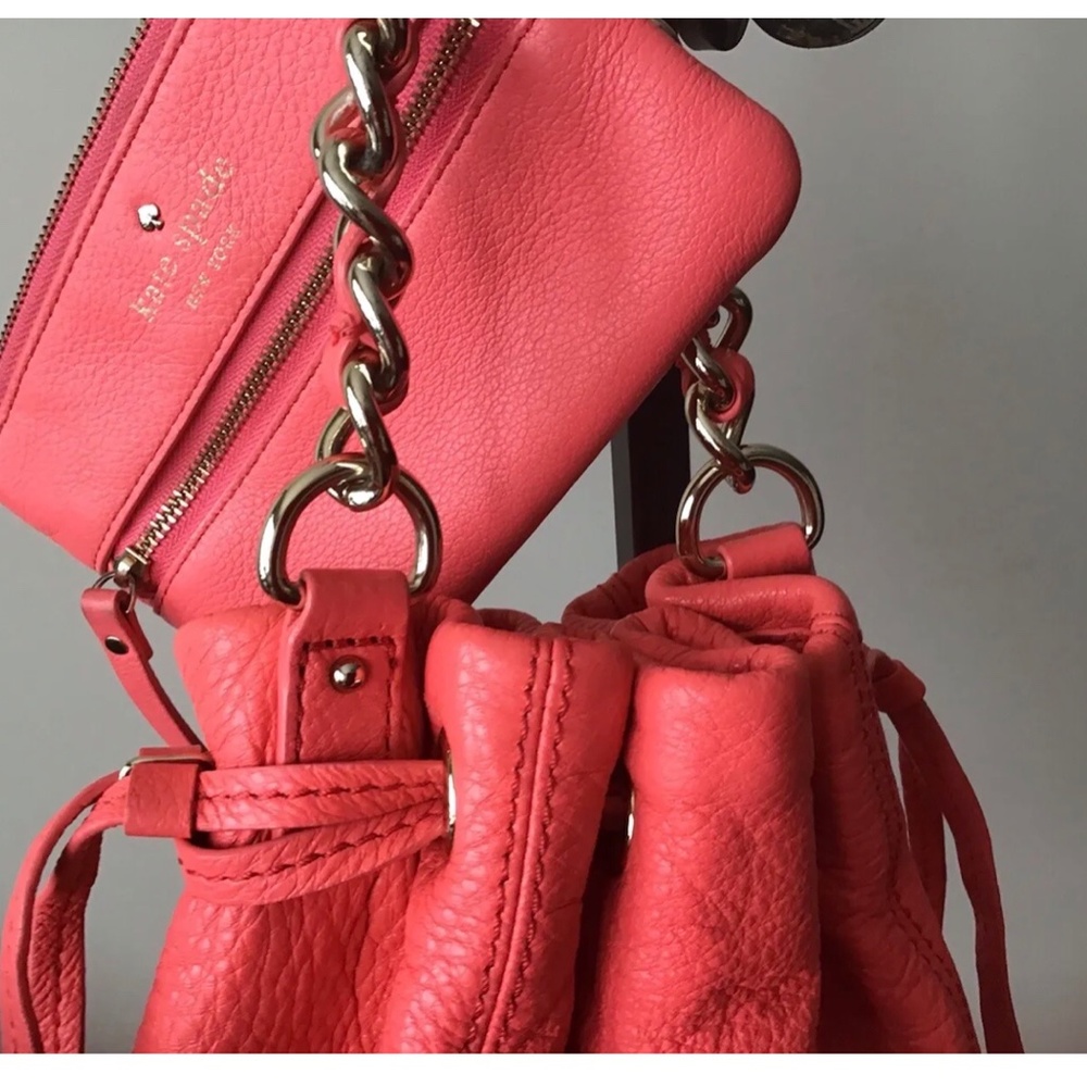 KATE SPADE Drawstring Coral color Pebbled Leather Bucket Bag wallet - Picture 2 of 10